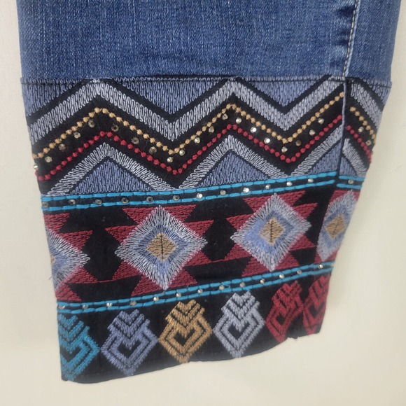 Versona Womens Jeans Size 33 Actual W35 x L26.5 Mom Embroidered Hem Blue Denim - Picture 3 of 15